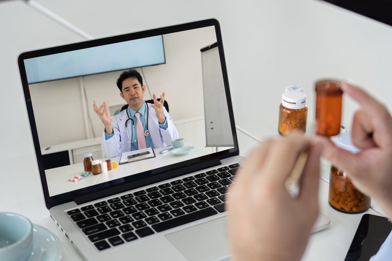 Une consultation médicale à distance illustrant la puissance de la telehealth technology pour améliorer l’accès aux soins.