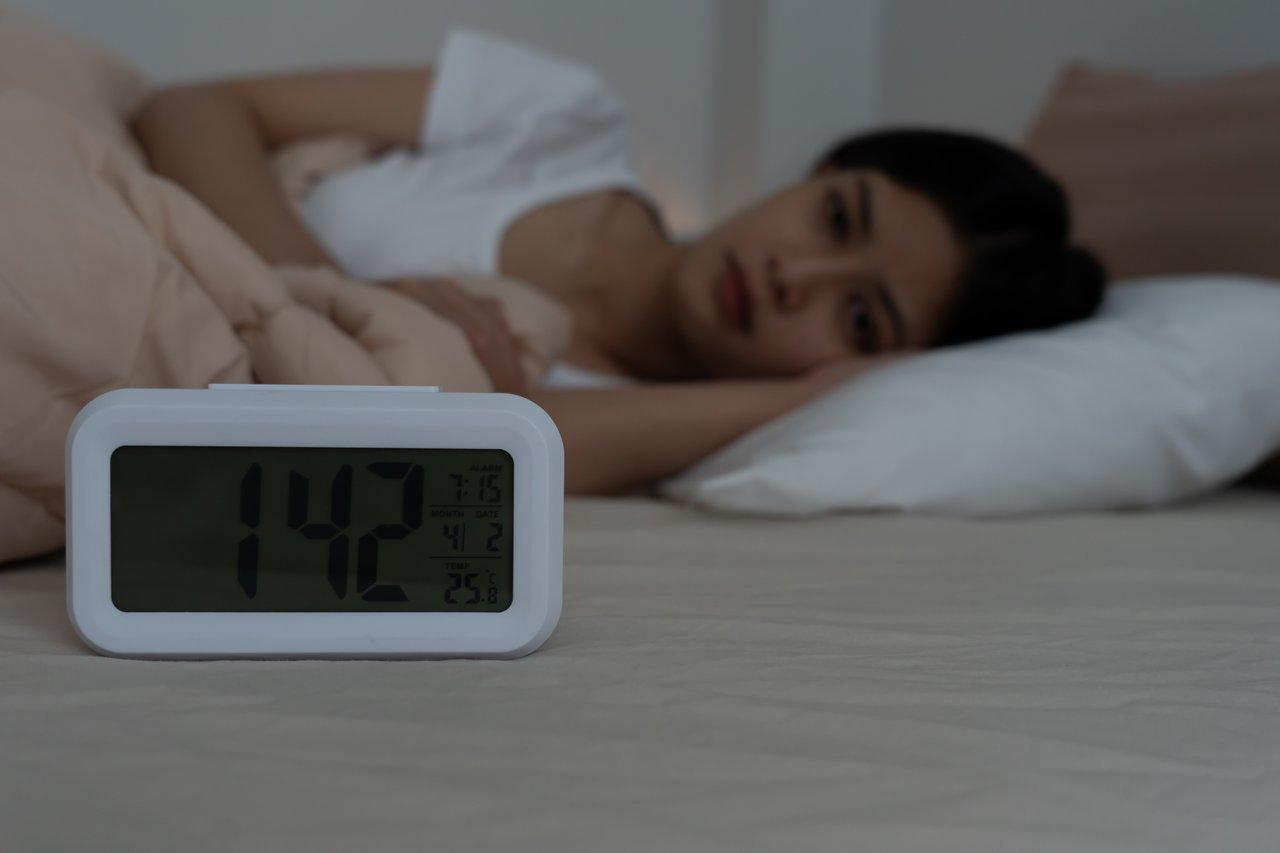 Diagramme du cycle du sommeil illustrant les phases de sommeil léger, profond et paradoxal pour une récupération optimale.